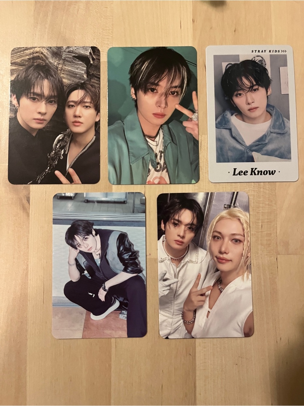 NEW! Set of 5 OFFICIAL Lee Know of Stray Kids photocards (set #14) This & That